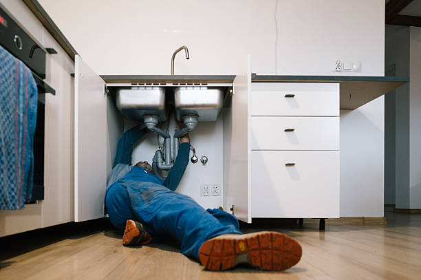Professional Plumbing technician working in Irvine, CA